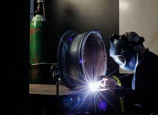 L’arte della saldatura: riparare da soli i circuiti elettronici L’arte della saldatura: riparare da soli i circuiti elettronici